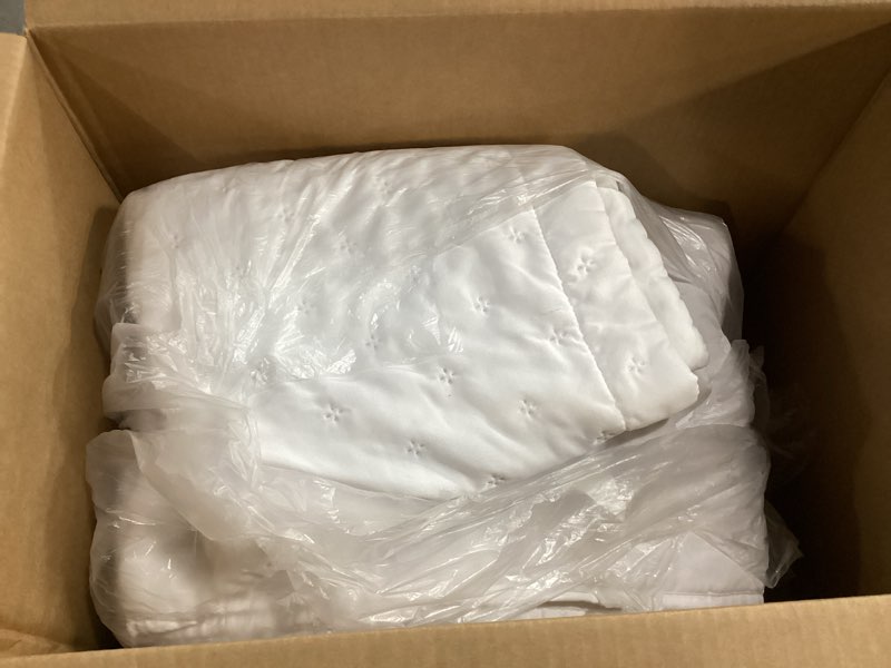 bedsure quilts queen size - bright white bedspread queen size & lightweight comforter, modern coverl