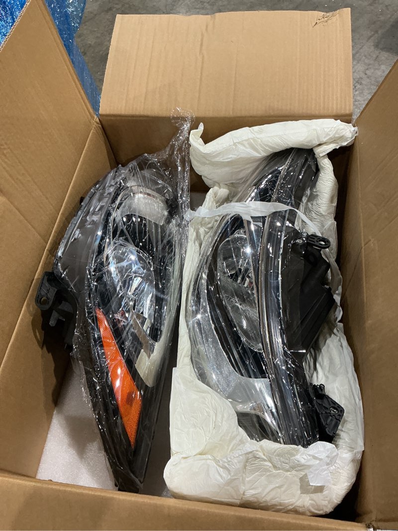 Condition photo showing Good Condition for headlights fit for 2012-2014 hyundai accent halogen headlamp replacement black and chrome housing amber reflector lh+rh without halogen bulb