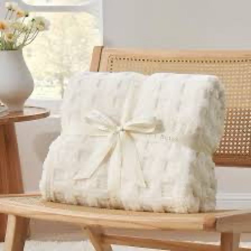 Cozy Bliss Ultra Soft Twin Size Waffle Throw Blanket for Couch - Lightweight Cozy for Women,Cute Che