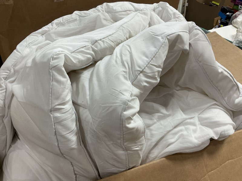 Condition photo showing As Is for breathable mattress topper, soft plush king mattress pad, extra thick quilted pillow top with fluffy down alternative fill and 400tc cotton cover for back pain relief and support(white,76"x80") king(76"*80")
