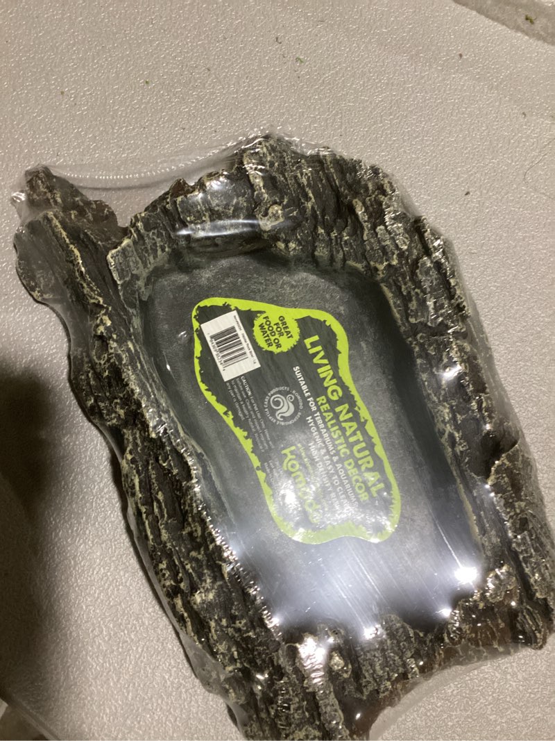 Condition photo showing New/Like New for Komodo Habitat Rock Bowl  Large