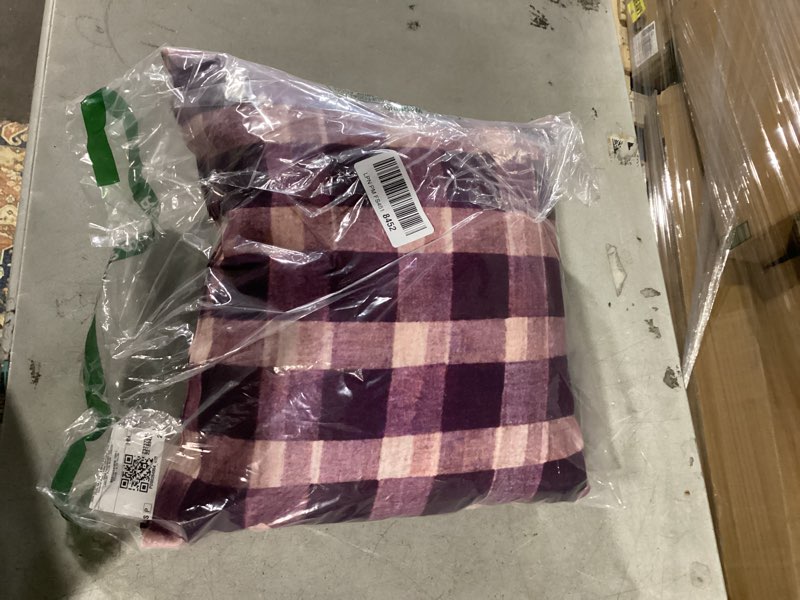 Condition photo showing Good Condition for vakado purple throw pillow covers buffalo decorative gingham farmhouse decor outdoor checkered square cushion plaids cases home decorations for bedroom couch sofa patio 18x18 set of 2 18" x 18" (pack of 2) plaids-purple & white
