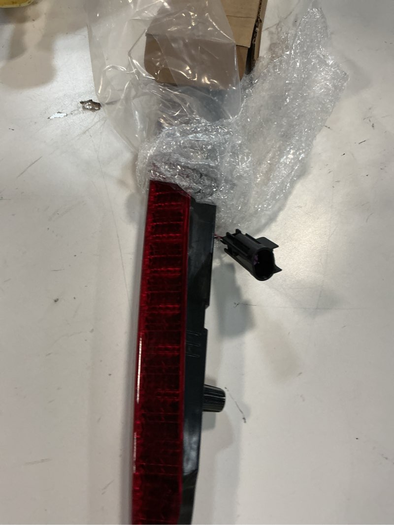 Condition photo showing Good Condition for fa1z-13a613-ab high third mount light 3rd brake stop lamp led compatible with 2016 2017 2018 lincoln mkx led stop light replace: fa1z-13a613-ab fa1z13a613ab