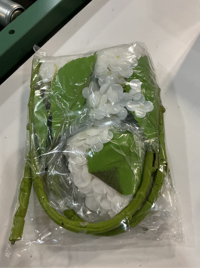 Condition photo showing As Is for duyone 22" real soft touch hydrangea artificial flowers realistic,large long stem fake flowers full latex faux,wedding bouquet,party home decor,garden office room table centerpieces white 3pcs