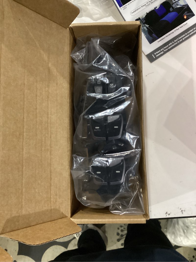 Condition photo showing New/Like New for ApplianPar Front Left Driver Side Master Window Switch Without Seat Memory for Hyundai Santa Fe 2013-2018, Santa Fe Sport 2013-2018, Santa Fe XL 2019