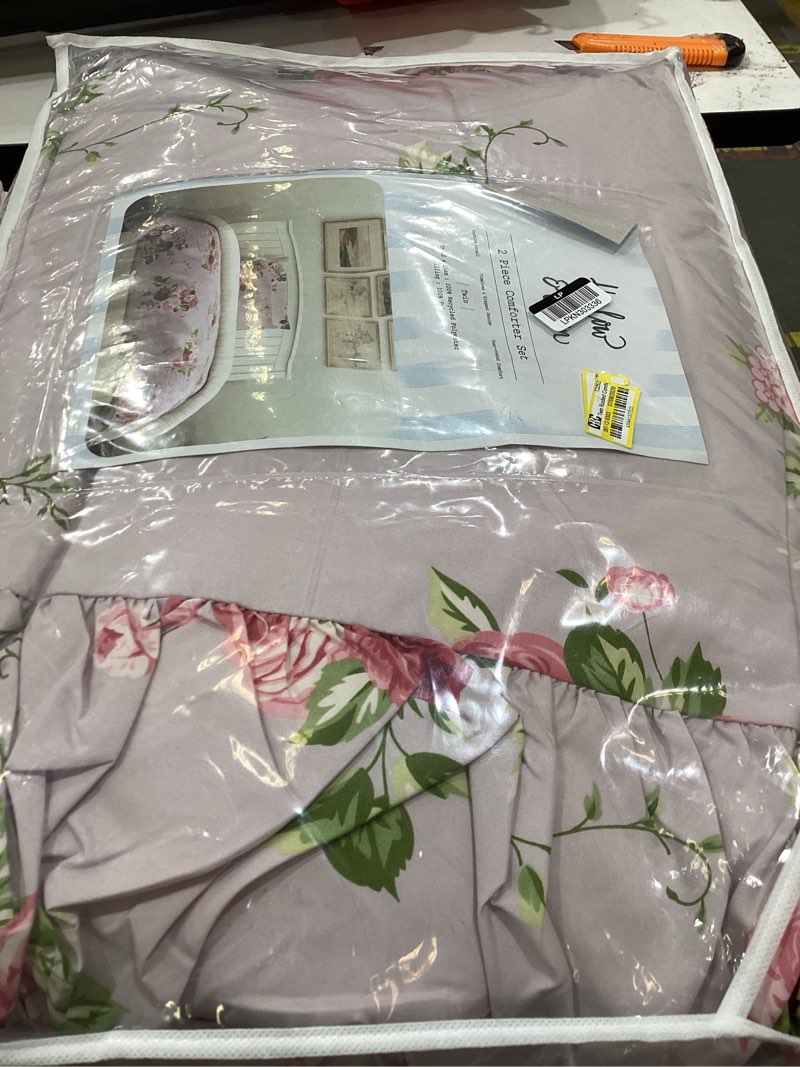 Condition photo showing Good Condition for twin ruched comforter set pink floral