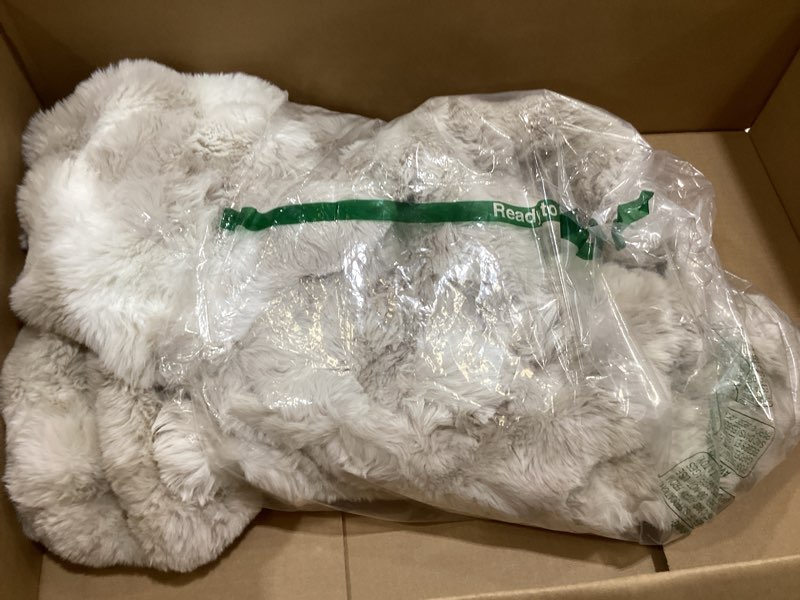 Condition photo showing Good Condition for Bedsure GentleSoft Fluffy Fuzzy Throw Blanket, Soft Cozy Faux Fur Fleece Minky Blanket, Room Decor Couch Bed Cover Winter Bedding, Thick Warm Plush Christmas Women Men Gifts, 870GSM, Tie-dye Taupe 06 Tie-dye Taupe Throw(50" x 60")