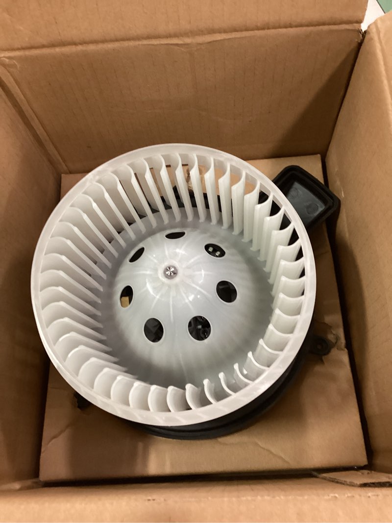 Condition photo showing Good Condition for Replacement AC Heater Blower Motor with Fan - Compatible with Ford & Lincoln Vehicles - 2009-2017 Expedition, 2009-2014 F-150, 2009-2017 Navigator - Replaces CL1Z19805A, MM1094, PM9364, 75873, 700237