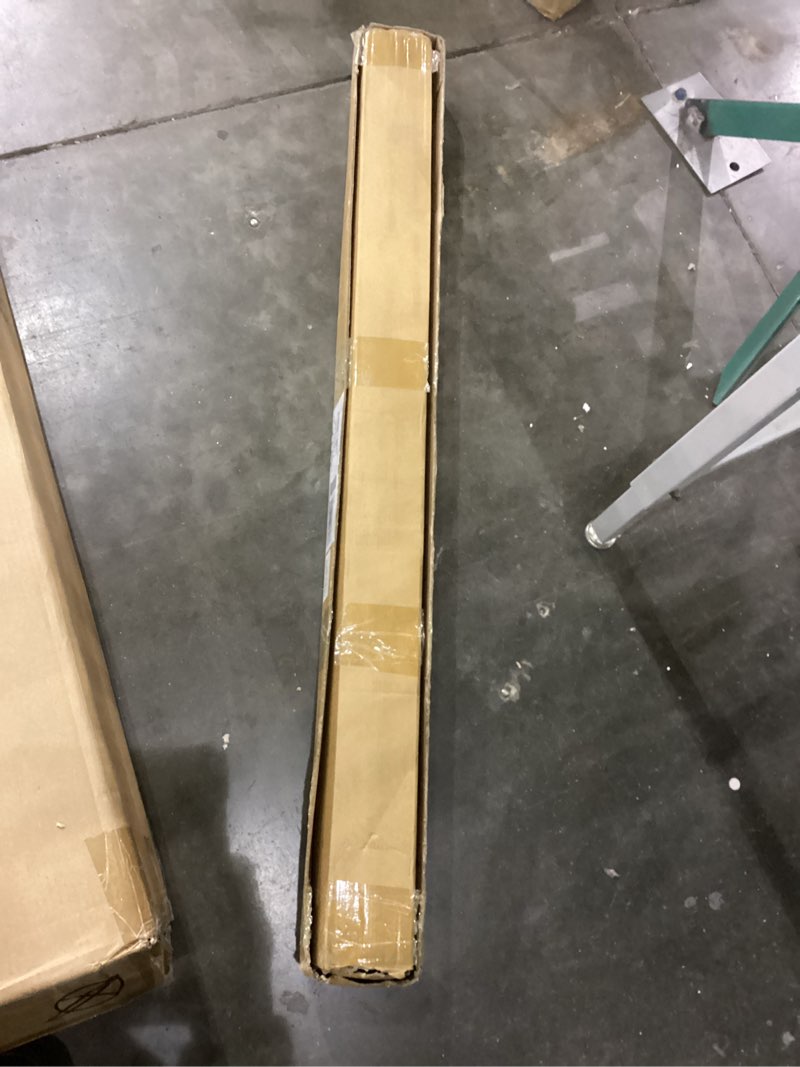 Condition photo showing New/Like New for Ez curl bar 4ft slivery