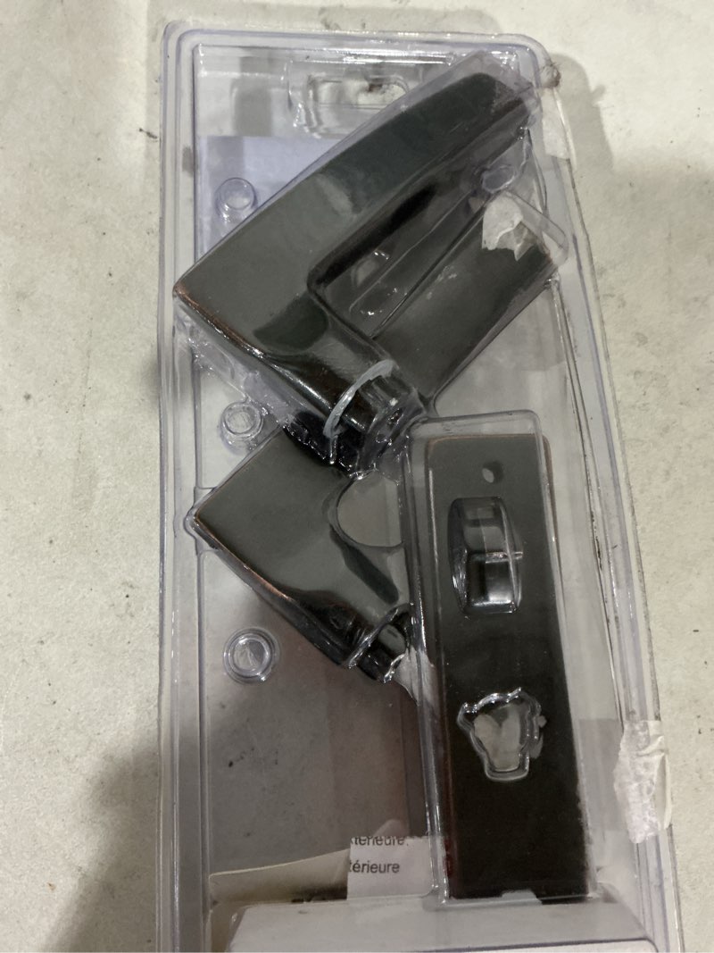 Condition photo showing Good Condition for possibly missing hardware 3000 and 4000 series venetian modern storm door handle set