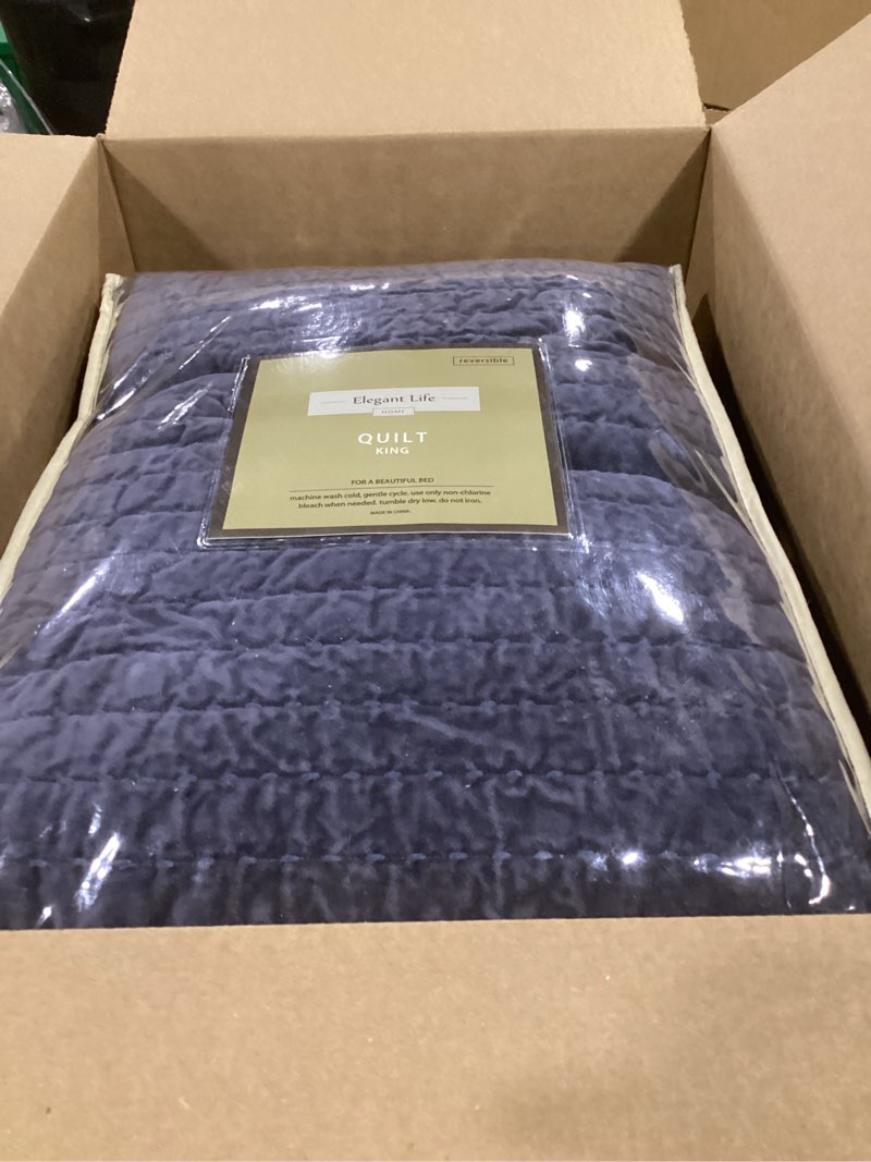 Condition photo showing New/Like New for (similar) elegant life home cotton yarn dyed chambray collection cotton fill - lightweight channel stitch stitching bedding quilt, king size, blue color, 106\" x 90\" 005 chambray blue king quilt