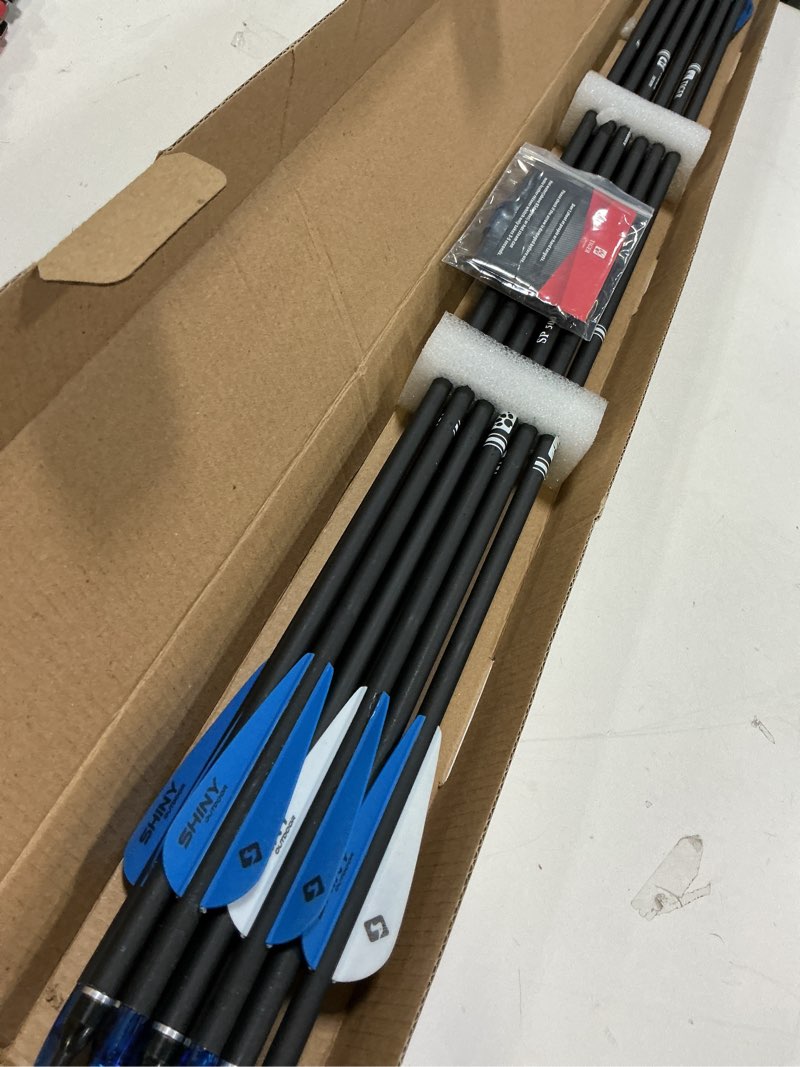 Condition photo showing Good Condition for TIGER ARCHERY 30Inch Carbon Arrow Practice Hunting Arrows with Removable Tips for Compound & Recurve Bow(Pack of 12) Blue White