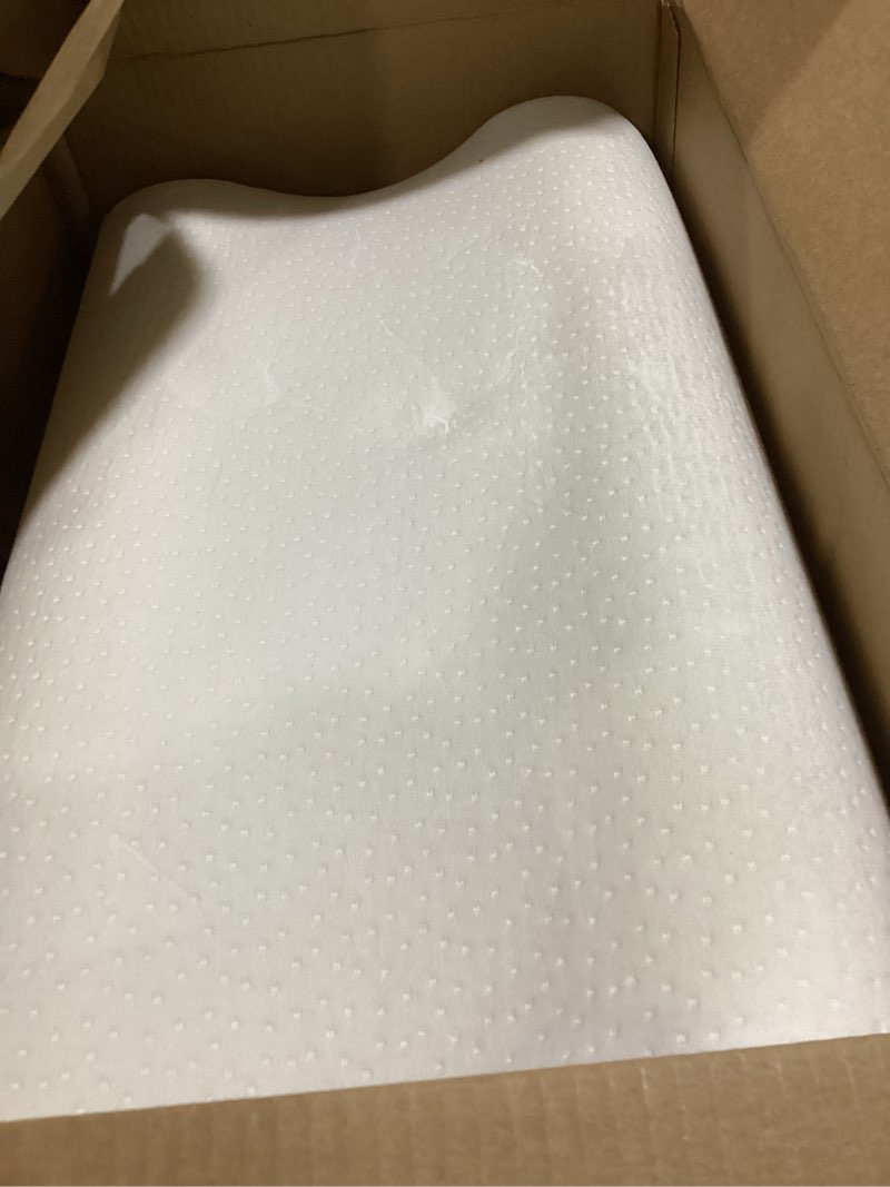 Condition photo showing Good Condition for sleep innovations memory foam contour pillow, queen size, head, neck, and shoulder alignment, side and back sleepers, medium support