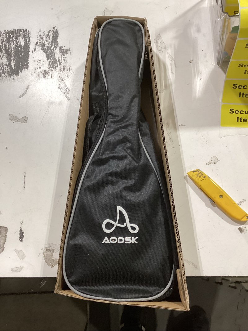 Condition photo showing Good Condition for AODSK Soprano Pink Ukulele for Beginner 21 Inch Ukelele with Gig Bag Strap Nylon String 4 Picks Holiday Gift Pink Soprano