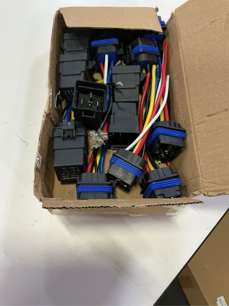 Condition photo showing Good Condition for daiertek 8 pack 12v relay with built-in diode & 12 awg harness socket 30a/40a heavy duty spdt 5 pin relay switch waterproof for automotive car marine boat 8 pcs