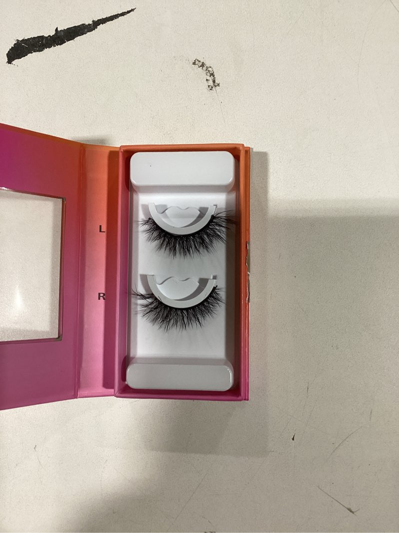 Condition photo showing New/Like New for Lilly Lashes 3D Self Adhesive Eyelashes, No Lash Glue Needed, Body Heat Activated Press on Lashes, Reusable Self Adhesive Eyelashes Up to 5x, Easy to Apply & Remove (TrendSetter)