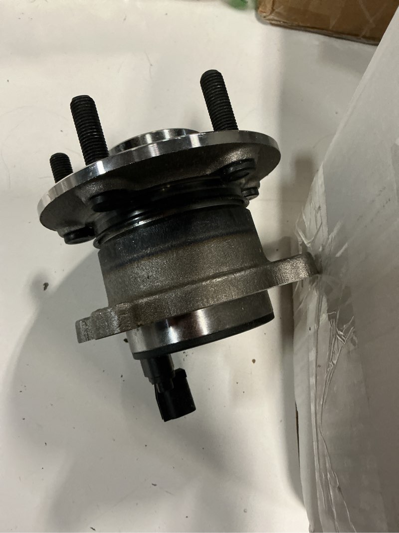Condition photo showing New/Like New for autoround 512499 rear wheel hub assembly fits ford escape 2013-2019
