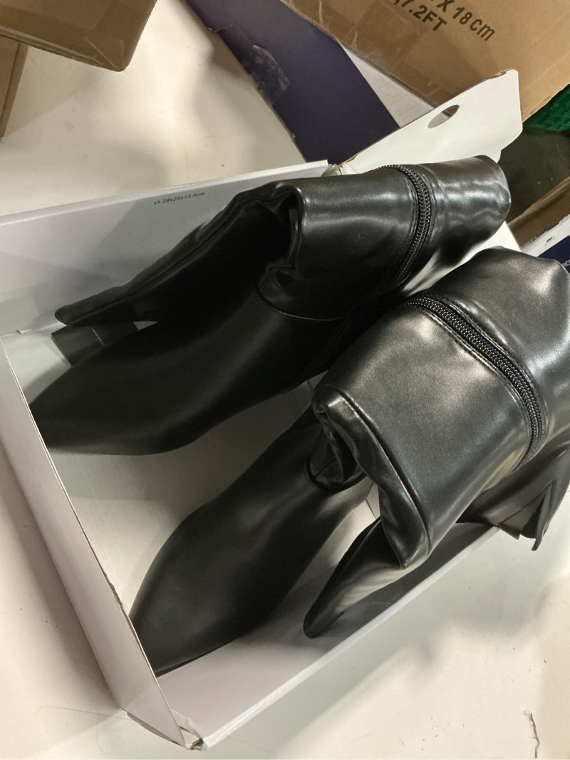 Condition photo showing Good Condition for Vipost 3.3 inch Kitten Heel Boots for Women, Knee High Pointed Toe Boots for Women, Tall Long Boot Side Zipper, Fall Winter Fasion 2025 9.5 Black