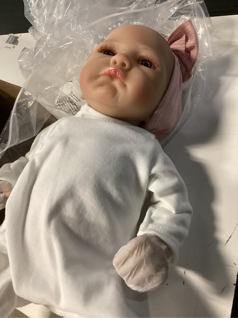 Condition photo showing Good Condition for wooroy realistic reborn baby dolls - 20 inch lifelike newborn baby doll girl real life baby dolls with weighted soft body gift toy for kids age 3+ mila
