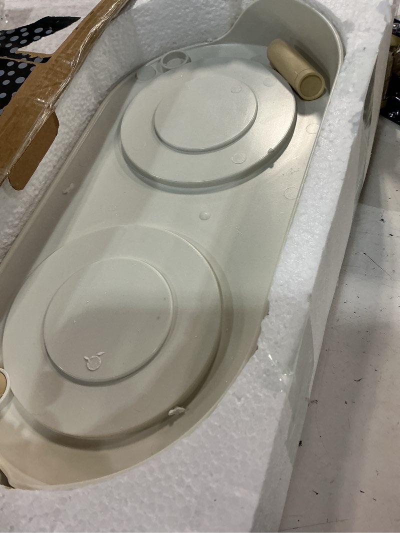 Condition photo showing Good Condition for elevated ceramic dog bowl set - double dog feeding bowls with stand splash proof - raised dishes for food and water - ideal for small to medium dogs - 2 x 720 ml - 11.3 oz - white medium white