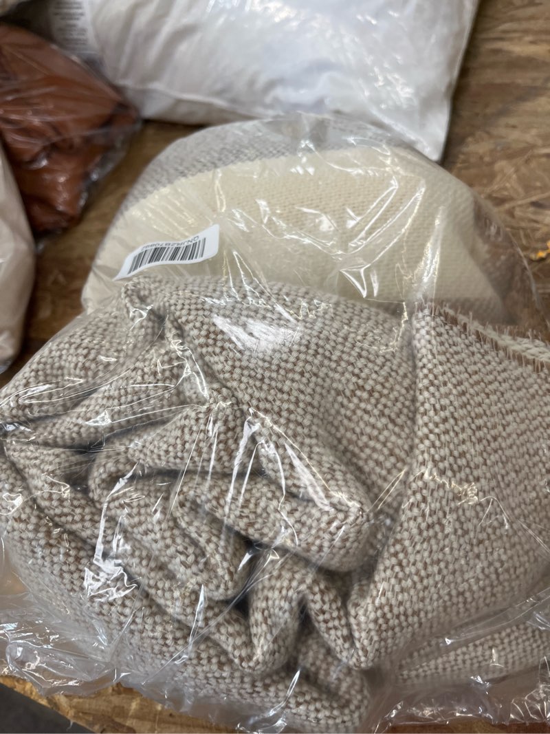 Condition photo showing Good Condition for wool alpaca stripe throw, 50x70, latte
