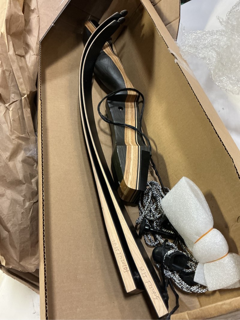 Condition photo showing Good Condition for LWANO Archery Takedown Recurve Bow 62", Standard Recurve Bow for Aldults & Beginners, Right Handed, 25-50 Lbs 55 Lbs Right Hand