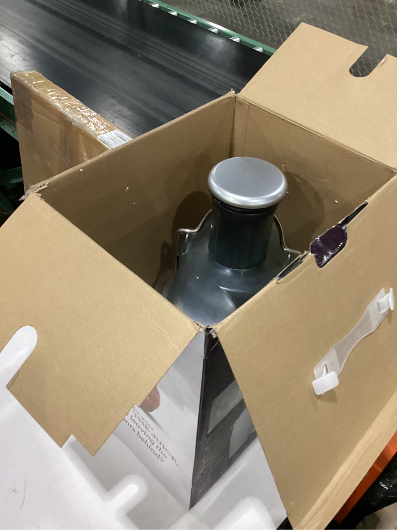 Condition photo showing Good Condition for breville juice fountain plus je98xl, silver painted silver one size