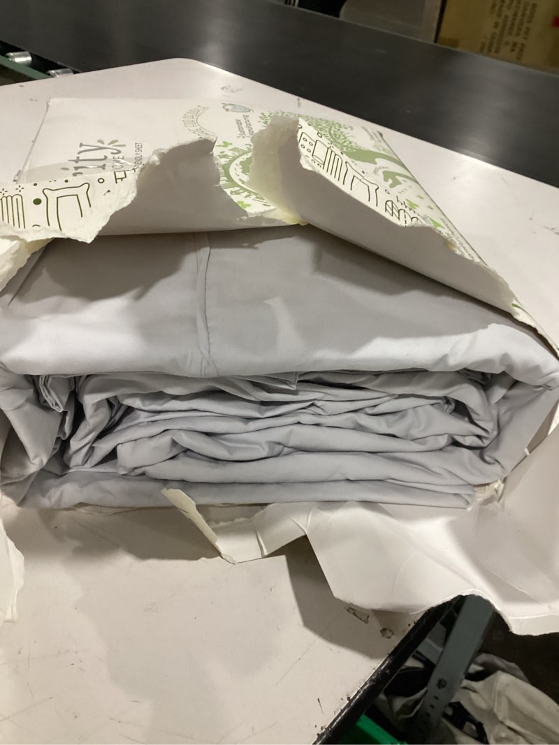 Condition photo showing Good Condition for purity home twin bed sheet set - 100% cotton percale, 400 thread count - cool, crisp, breathable & durable 4-piece - white
