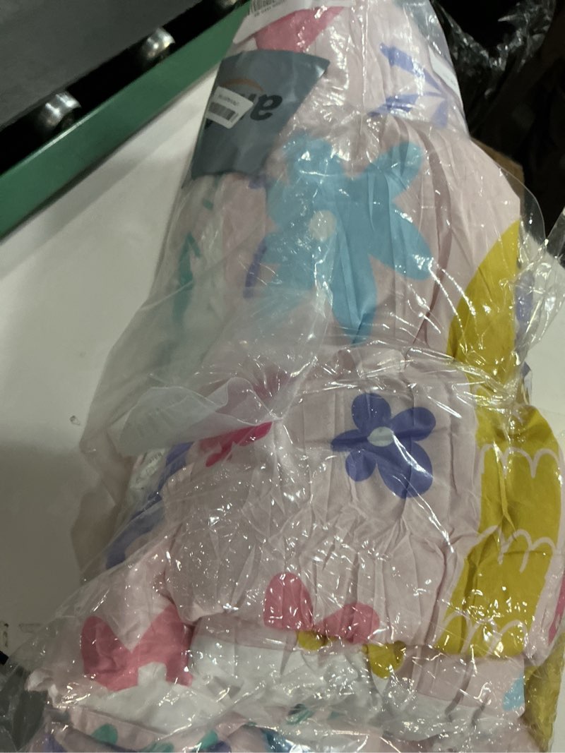 Condition photo showing Good Condition for QOOMO Floral Cat Comforter Full Size,Pink Cat Comforter Set for Kids Teens Girls,3Pcs Bedding Set Printed Comforter with 2 Pillowcases,Down Alternative,Soft and Lightweight(Pink?Full Size)