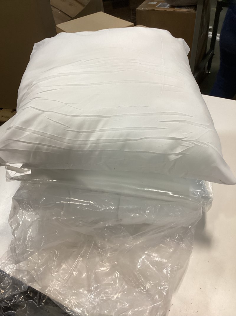 Condition photo showing Good Condition for EDOW Throw Pillow Inserts, Set of 4 Lightweight Down Alternative Polyester Pillow, Couch Cushion, Sham Stuffer, Machine Washable. (White, 18x18) 18"x18"