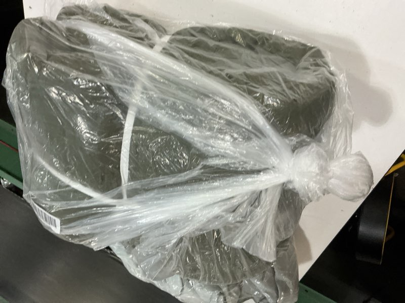 https://lotting-media.assets.bidfta.com/lotting_35785a54-fb5d-4c08-b99e-ed4fb08fd05f