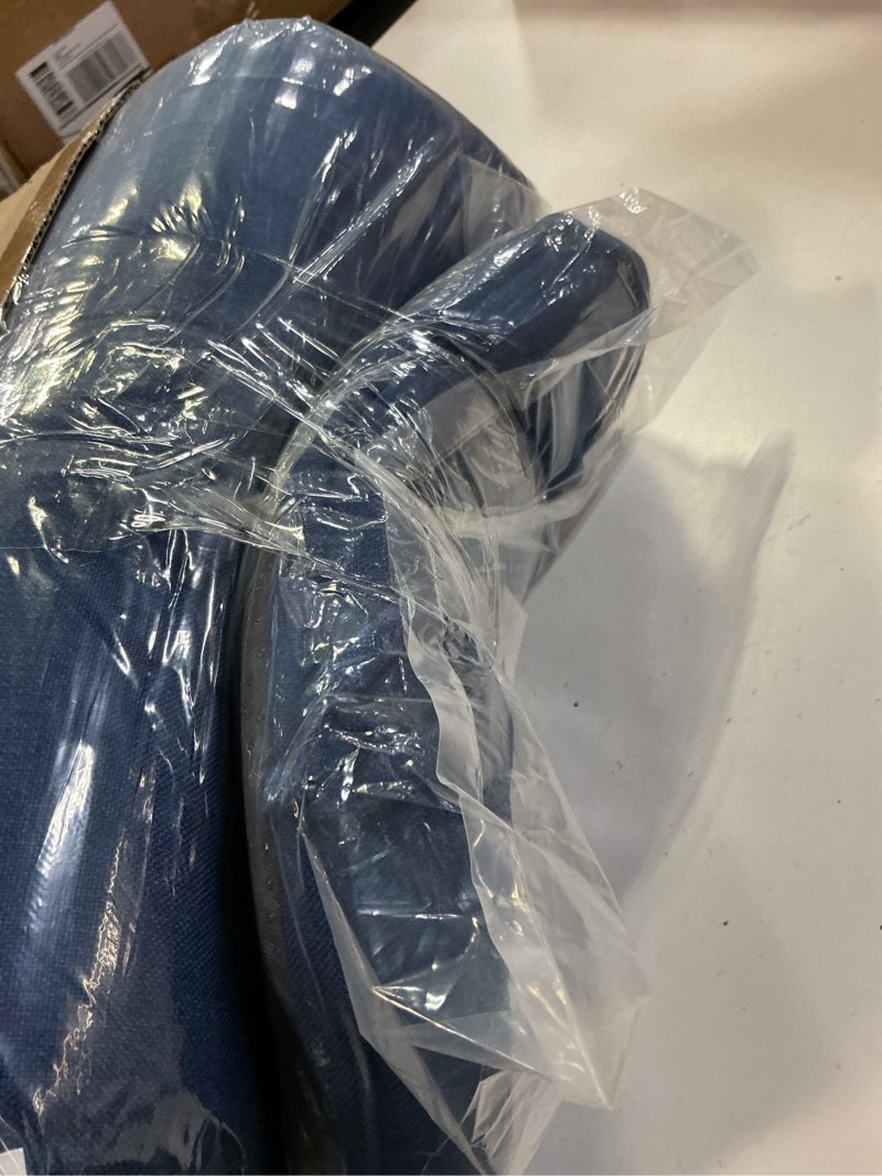 Condition photo showing Good Condition for iaseahk chair cushions for dining chairs set of 4, non slip kitchen chair pads, 17" x 16" x 2", indoor dining chair cushions with ties, d-shaped seat cushions for kitchen chairs, navy blue navy blue 4 pack
