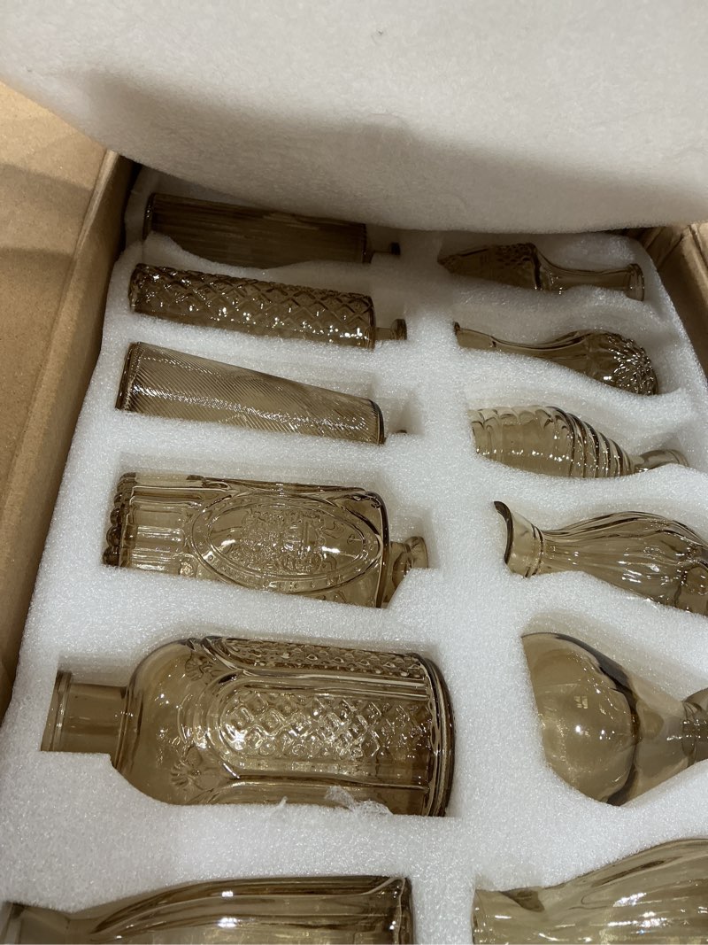 Condition photo showing New/Like New for 24 pack bud vase in bulk - beahot gold flower vases for wedding decorations, glass vase for table decorations, small vase for home, mother's day, centerpieces, party, office (gold)