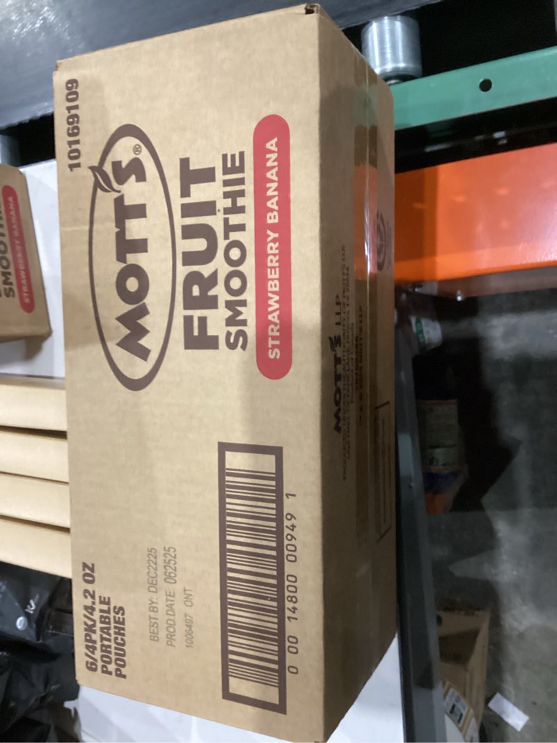 Condition photo showing New/Like New for Mott’s Fruit Smoothies Strawberry Banana, 4.2 oz clear pouches, 8 Pack, Non-dairy, Made With Oatmilk, Made With Real Fruit, Good Source of Calcium, On-the-Go Strawberry Banana 4.2 Fl Oz (Pack of 8)