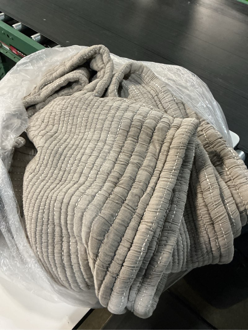 Condition photo showing Good Condition for dnu | organic cotton channel stitch coverlet set, full/queen, taupe