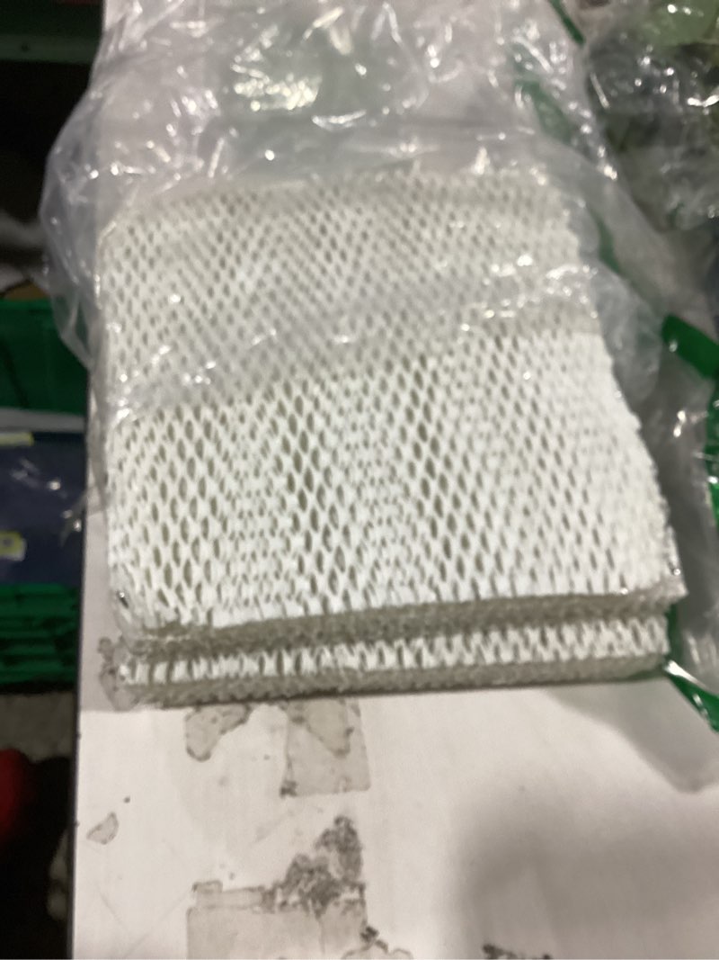 Condition photo showing Good Condition for hc22p humidifier filter pad replacement filter wicks compatible with honeywell he100, he150, he220, he225 he240 & aprilaire 110 220 550 (pack of 2)