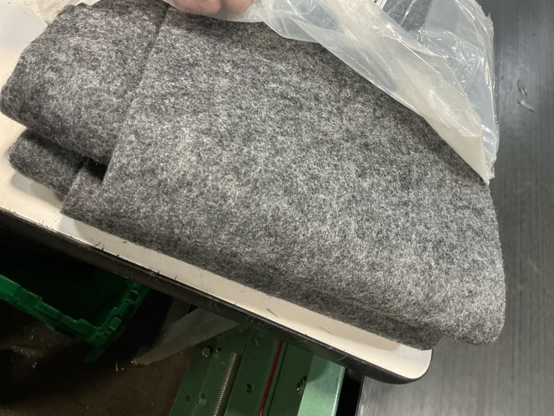 Condition photo showing Good Condition for veken non slip cushioned rug pad gripper 3 x 5 ft, felt and silicone backing, 1/4 inch thick carpet liner for hardwood floors and finishes, under area rugs anti skid mat, keep rugs safe and in place 3' x 5' (rectangular) 1/4" thick