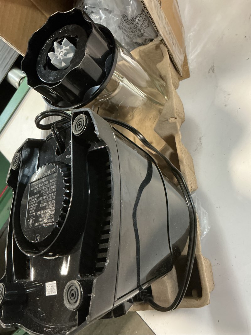 Condition photo showing Good Condition for hamilton beach power elite wave action blender for smoothies, 40 oz glass jar, 12 functions including puree, crush ice, 700 watts - black (58148a) black 40 oz. glass jar