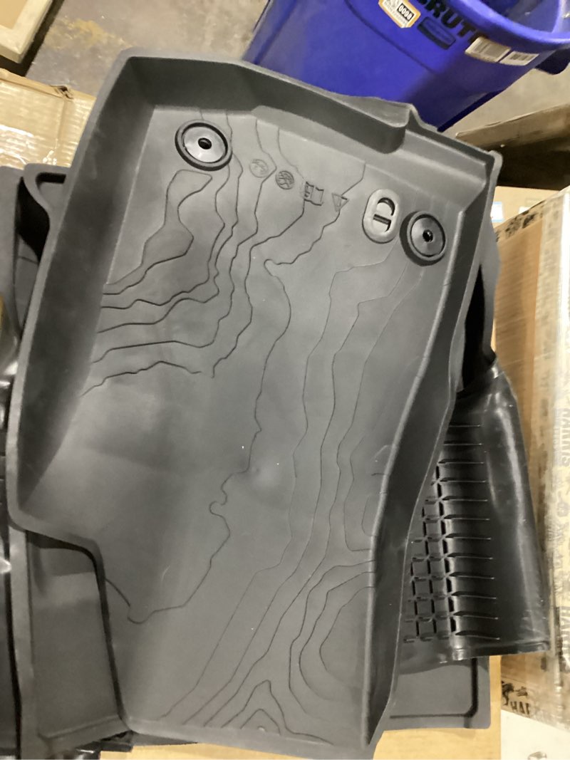 Condition photo showing New/Like New for KIWI MASTER Floor Mats for 2018-2026 Jeep Wrangler JL 4-Door, OEM Replacement 82215203AE, Custom Fit All Weather Car Mats, Heavy Duty TPE Floor Liners, Front & Rear 2 Row, Black Jeep Wrangler JL|2018-2026 Floor Mats 4-Door