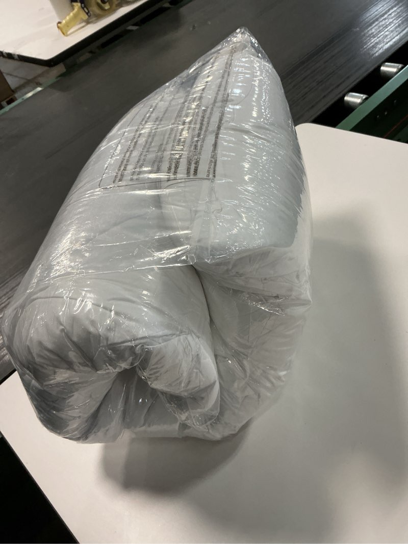 Condition photo showing Good Condition for Amazon Basics Down Alternative Bed Pillows, Medium Density For Back and Side Sleepers, King, 1 Pack, White, 36 in L x 20 in W King (Pack of 1Medium
