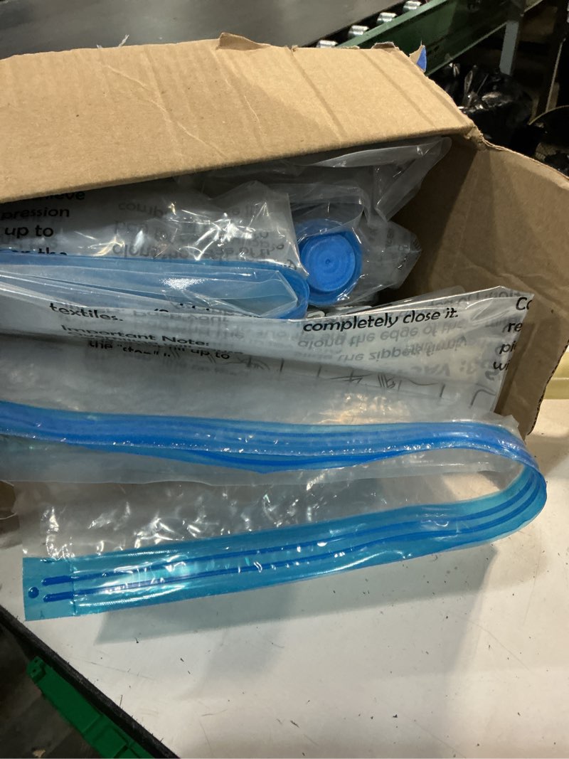 Condition photo showing Good Condition for boxlegend vacuum storage bags with large hand pump 30 combo (4 jumbo, 10 large, 10 medium, 6 small) thickened vacuum seal bags for clothing space saving for clothes pillow comforters bedding