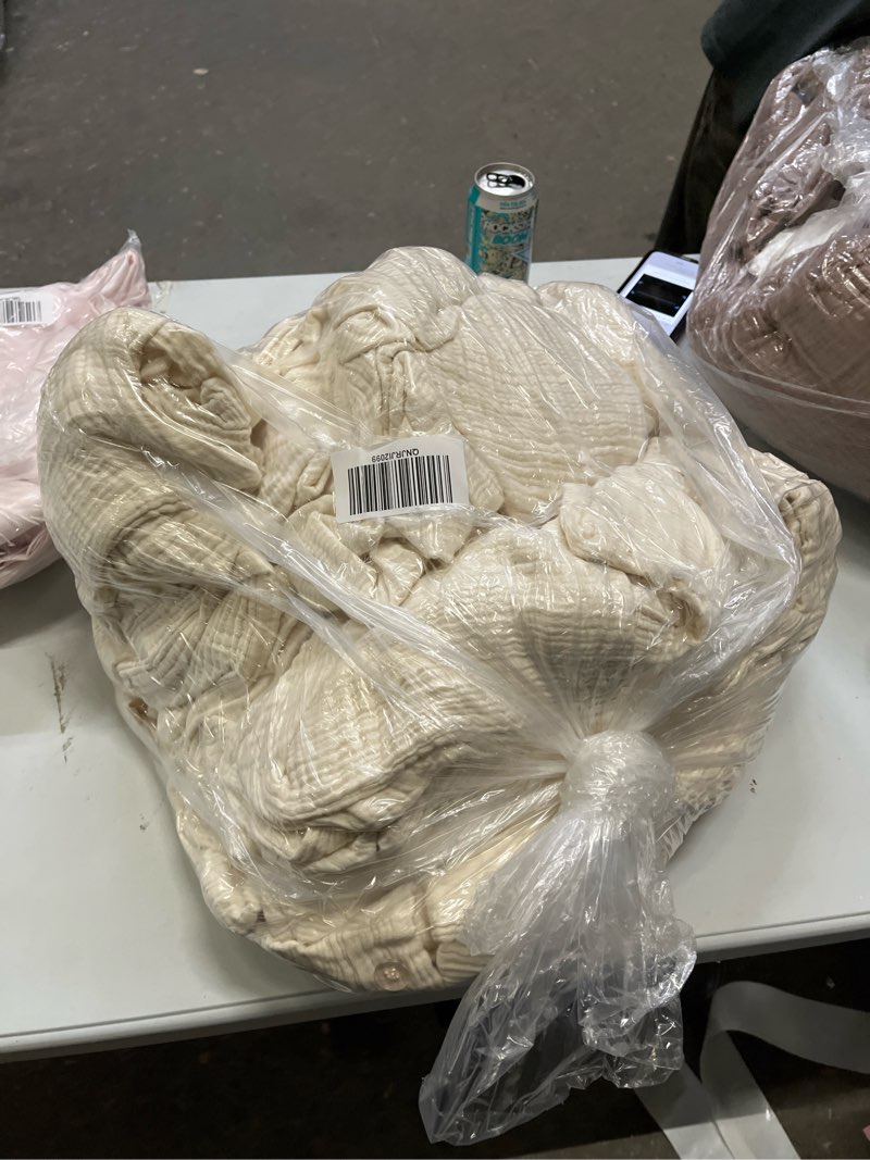 Condition photo showing Good Condition for organic airy gauze duvet cover set, king/cal king, undyed