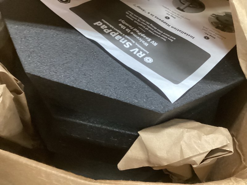 Condition photo showing Good Condition for SnapPad EQ Permanently Attached RV Leveling Jack Pad for Equalizer Landing Feet (Octagon 4-Pack) EQ Octagon