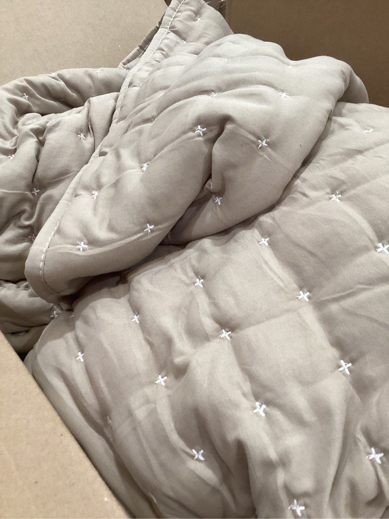 Condition photo showing As Is for wdcozy beigen siquilt bedding sets with pillow sham, tan cream lightweight bedspread coverlet, quilted blanket thin comforter bed cover, all season summer spring, 3 pieces, inches deep beige (white cross stitching)