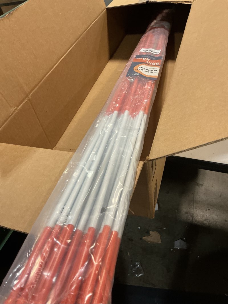 Condition photo showing Good Condition for COLOtime 58 Inch Approx 5FT Driveway Markers with Reflective Tape 5/16 Inch Fiberglass Snow Stakes Driveway Reflectors for Snow Plowing 20 Pack 20 58 Inch