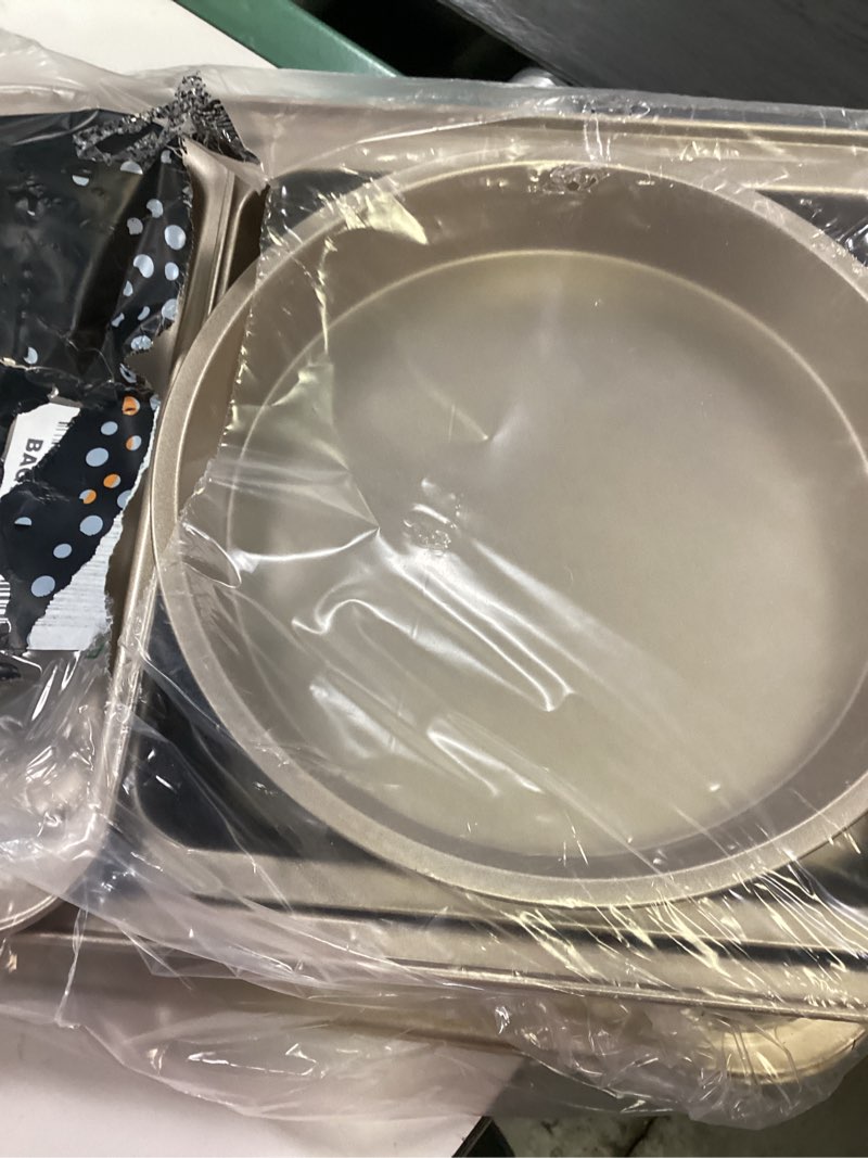 Condition photo showing Good Condition for baking pans set, 5-piece nonstick bakeware sets with round/square cake pan, muffin loaf roast pan, baking sheets for oven, kitchen cookware sets baking tray baking supplies, gold