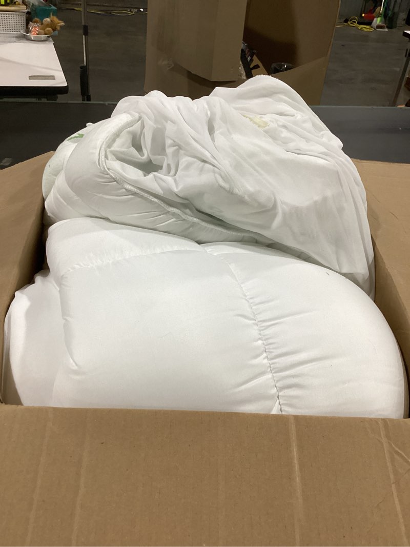 Condition photo showing Good Condition for ultra soft king size mattress topper - viscose made from bamboo pillow top mattress pad for back pain relief - naturally cooling for hot sleepers, green green king