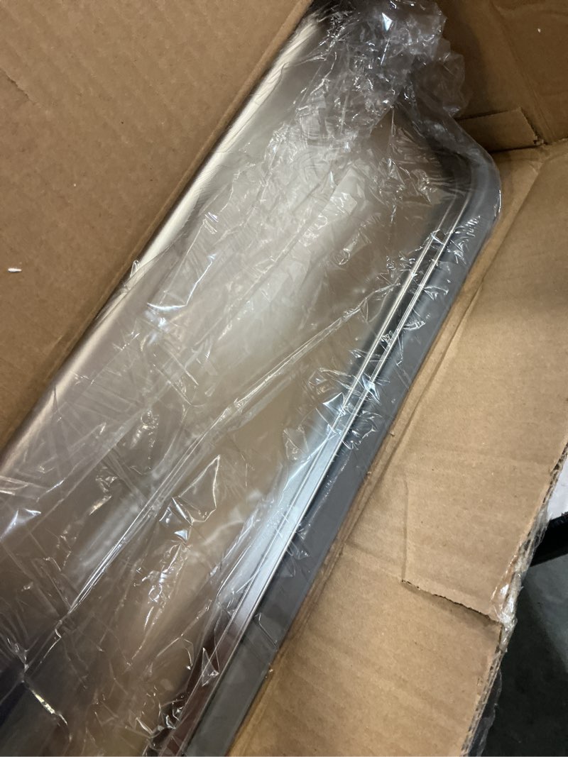Condition photo showing New/Like New for oroley stainless steel litter box with high sides lid, extra large xxxl litter box for big cats, metal kitty litter boxes with anti-leakage enclosure,non-stick stone gray