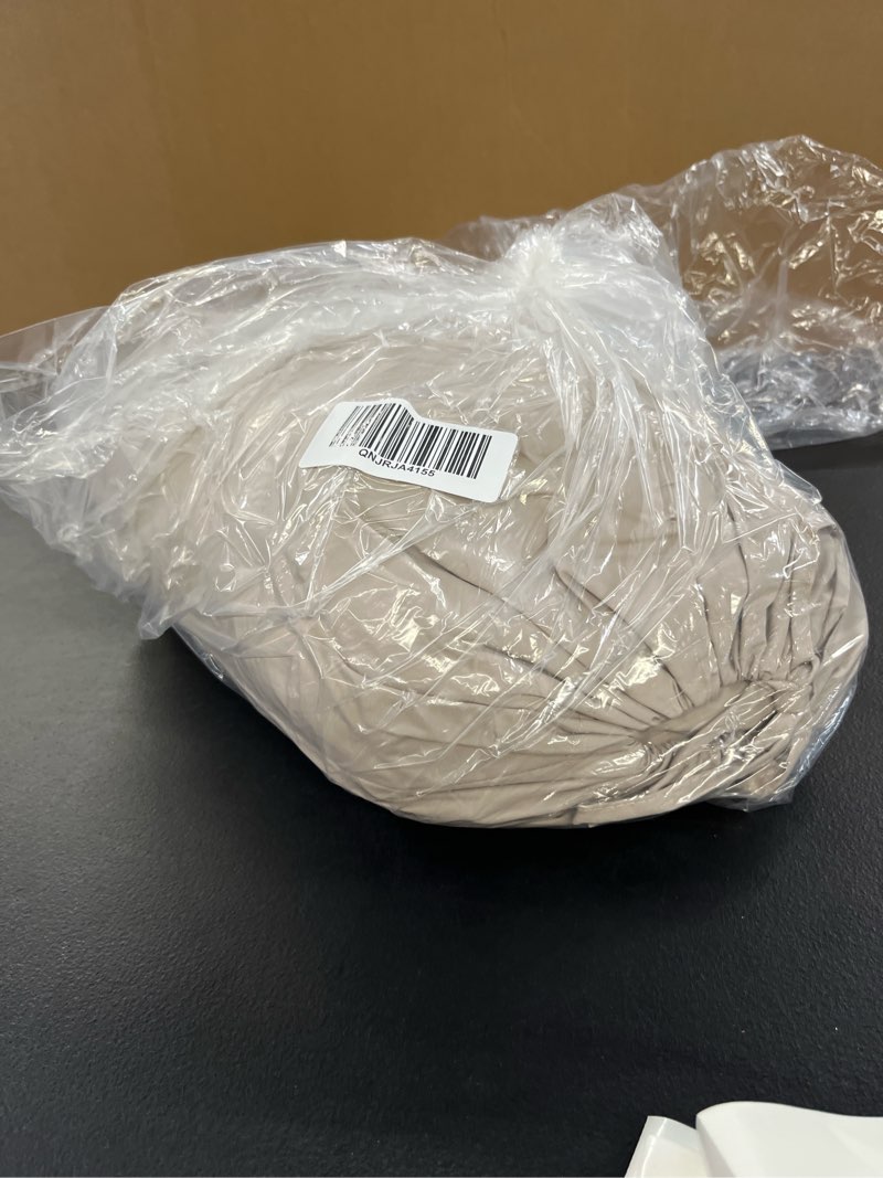 https://lotting-media.assets.bidfta.com/lotting_35e4a7cb-abdd-4d32-9cd8-a46ec9a6edbe
