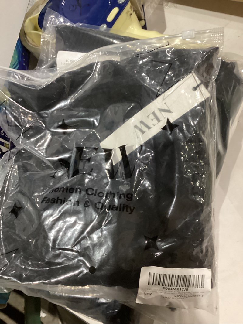 Condition photo showing New/Like New for LYANER Women's Spaghetti Strap Round Neck Nightgown Sleeveless Sleepshirt Nightdress with Pocket X-Small Black